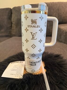Stanley Quencher H2.0 Tumbler 40oz White Gold Monogram Style